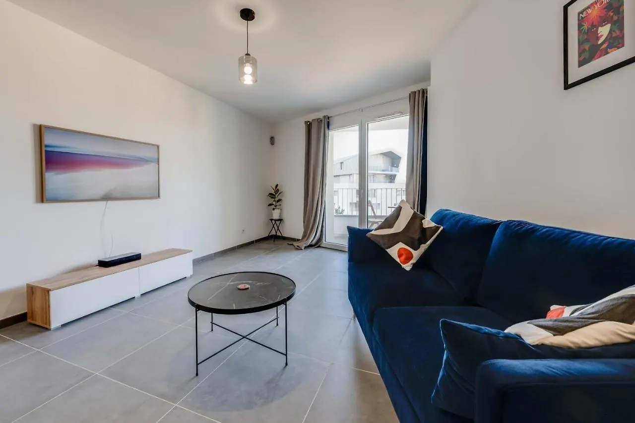 Le Paradis - Beautiful T2 Ideally Located With Garage Annecy 0*,